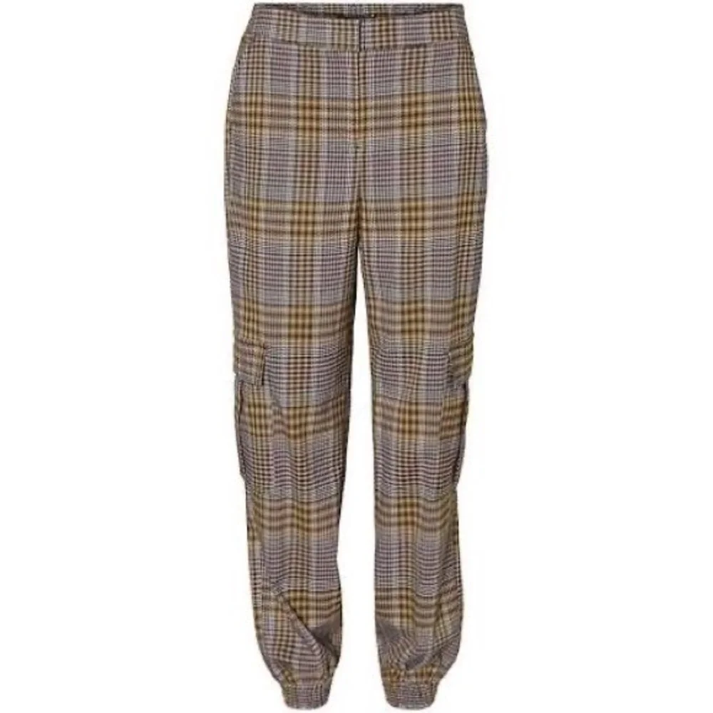 ⭐️VERO MODA‎ CARGO PANTS